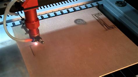 lasergraveren en lasersnijden van hout youtube