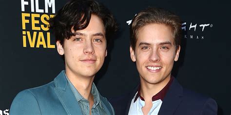 no one can tell dylan and cole sprouse apart in this 70s show throwback cole sprouse dylan