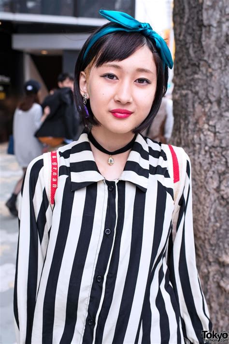 harajuku girl w vertical stripes graphic tights and suede