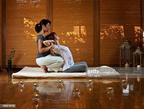 Thai Massage Stock Fotos Und Bilder Getty Images