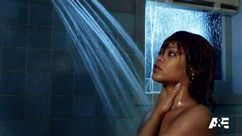 rihanna strips naked as she recreates that psycho shower scene in bates motel tv and radio