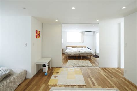 minimalist japanese bedroom interior design homemydesign