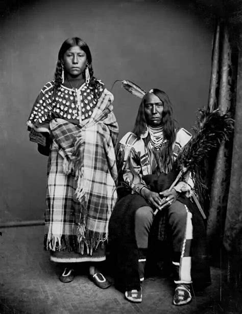 indian couple girl wrapped in plaid blanket native american pictures