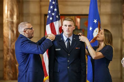 Two Rotc Cadets Receive Military Commissions Nebraska Today