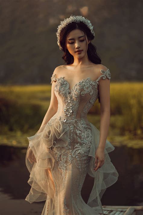 Khánh Linh The Face đẹp Tựa Nữ Thần Khi Diện Váy Cưới