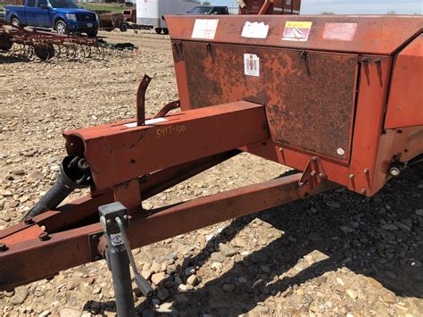 lot   ih  manure spreader onsite belle fourche sd american ag annual summer hay