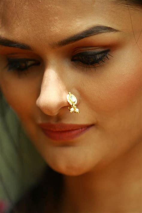 kundan and shell pearls nose pin glitterati by alankriti 2566111