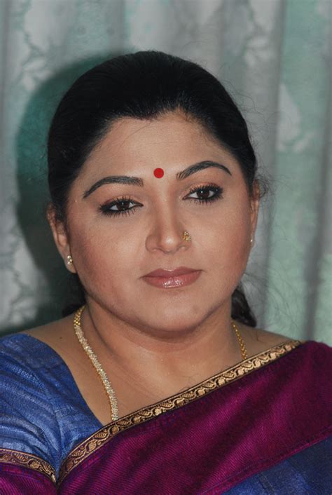 Tamil Cinema Foto Actress Kushboo Press Meet Stills