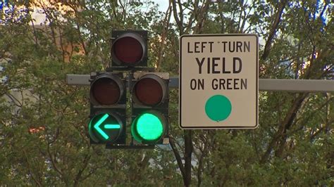 left turn yield  green wordreference forums