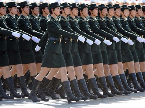 G Multimedia [foto] Parade Barisan Cantik Tentara Wanita China