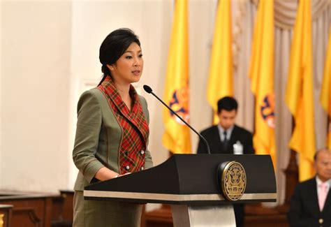 yingluck shinawatra biography brother and facts britannica