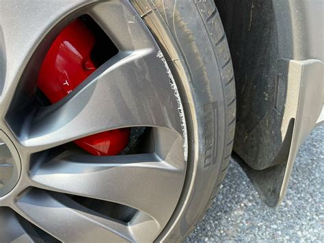 Diy Repair Curb Rash On My 21 Uberturbine Wheel Tesla Motors Club