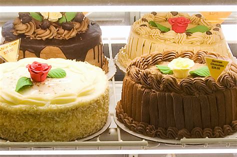 dallas bakery cakes in display case cindi s ny deli