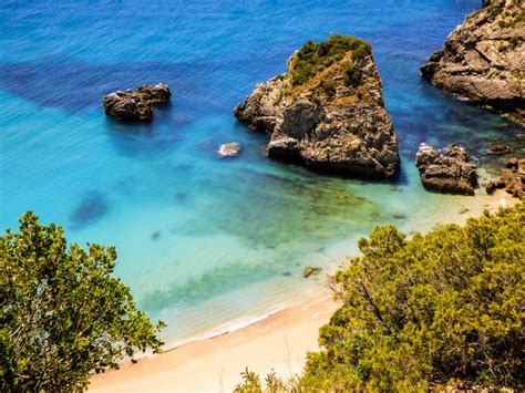 waar vind je de mooiste stranden van portugal