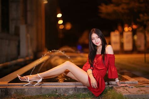 Kiki Hsieh In A Red Dress Dress Asian Brunette Model High Heels