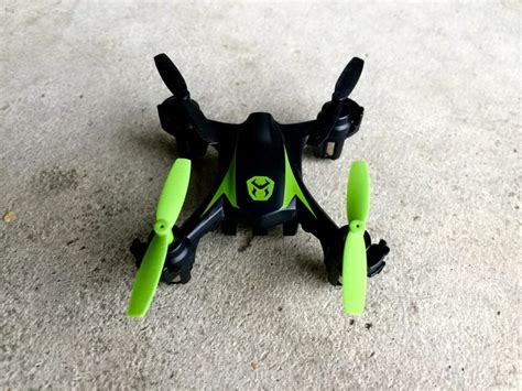 reviewing  sky viper  nano drone rc newb
