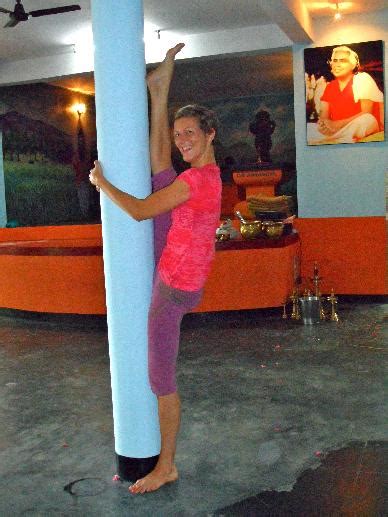 yoga poses standing split