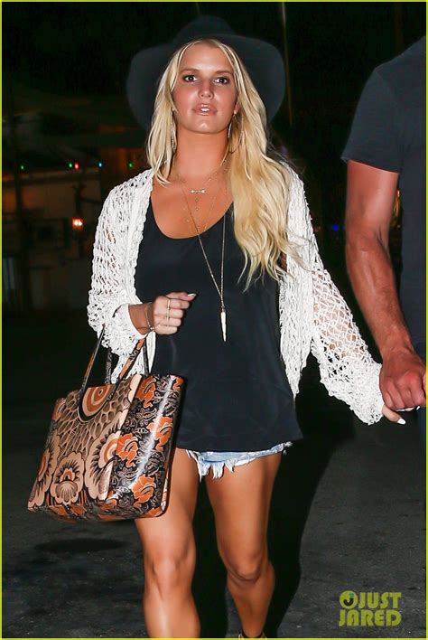 Jessica Simpson Gets Back Into Her Daisy Dukes Photo 3442587 Eric