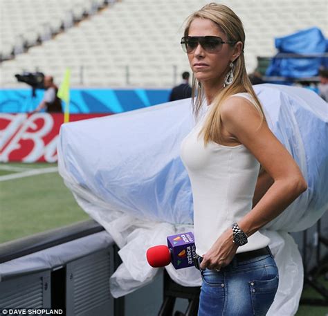 15 Hottest Female Sports Reporters That Will Make You