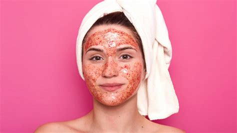ampuh atasi berbagai masalah kulit   manfaat tomat  wajah