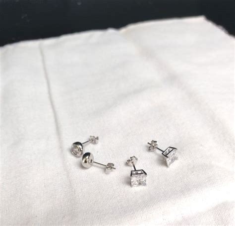 simple guide    clean diamond stud earrings  home