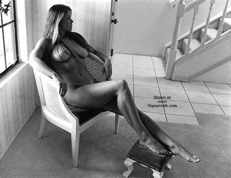 nude on chair january 2003 voyeur web hall of fame
