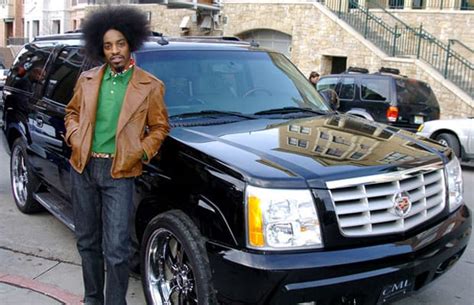 the 5 types of people who drive cadillac escalades complex