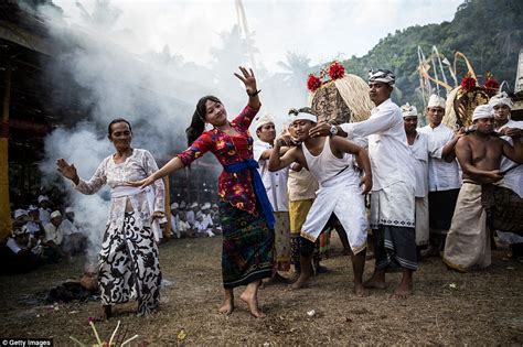 bali villagers honour ancestors in ngusaba puseh ceremony daily mail