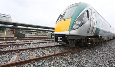 irish rail pulls trains   intercity lines  hurricane ophelia  dublins connolly