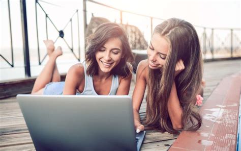 It’s Easier To Meet Teenage Lesbians Online Than In Person