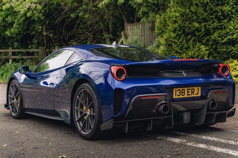 knew blue    good   ferrari  pista carscoops