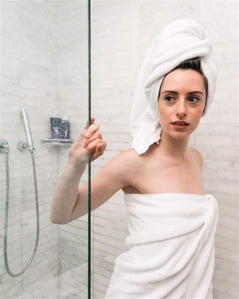 Are Hot Showers Bad For Your Skin