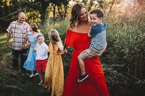 fall color family  instagram feature friday  family photo blog outfit ideas