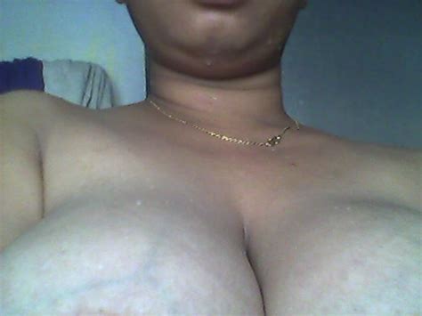 gigantic indian boobs and juicy pussy real indian gfs
