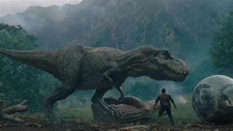 Tyrannosaurus Rex Vs Carnotaurus Jurassic World 2 The Fallen