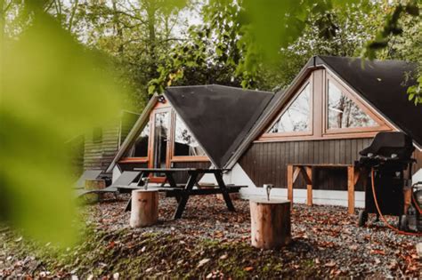 de leukste airbnbs van de ardennen van boomhutten tot infinity pools