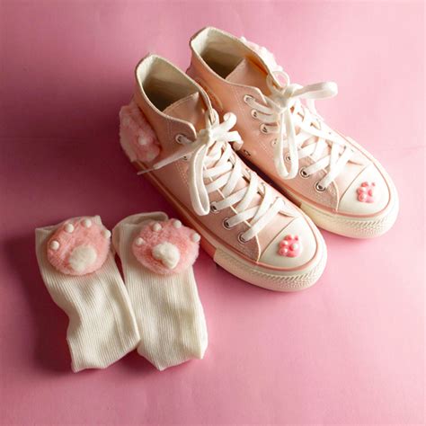 Fashion Cat Paw Canvas Shoes And Socks · Pennycrafts