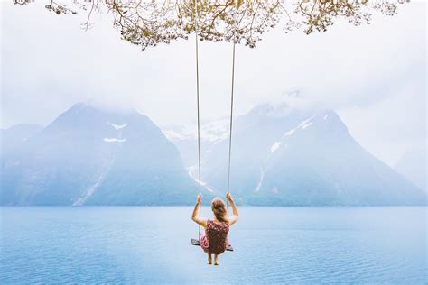 10 best swings of the world that are insanely pretty and thrilling