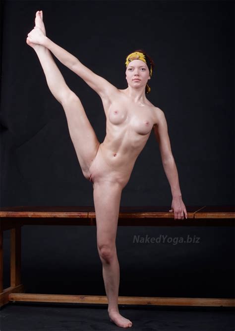 Nude Yoga Girl 4 Female Naked Yoga Softcore