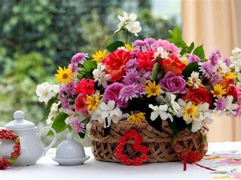 table tea set flower arrangement 2560x1600