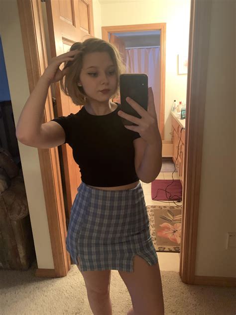 Sexy Skirt Selfies – Telegraph