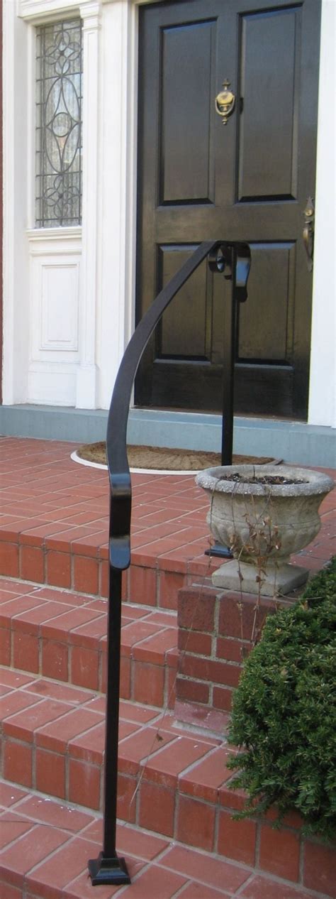 Curved Iron Handrail Front Porch Not My Favorite But I Like That It