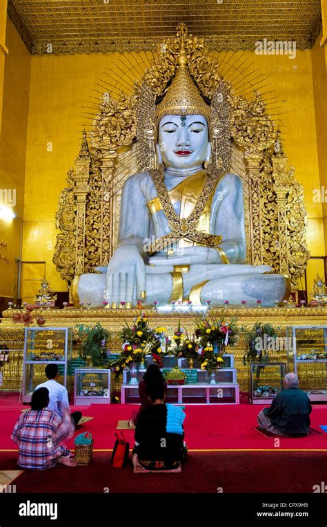 myanmar burma mandalay division mandalay pagoda  kyauk taw gyi    buddha