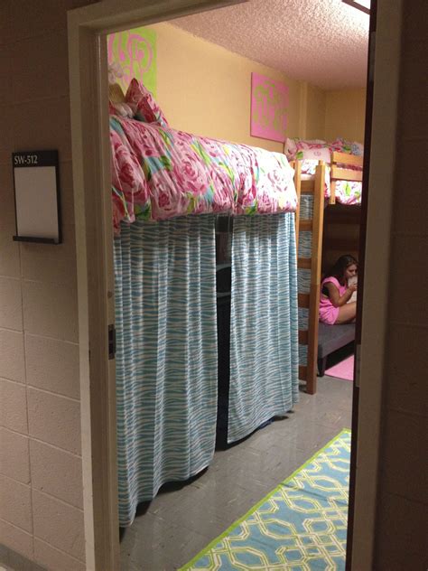 Preppy Dorm Room Dorm Room Diy Girls Dorm Room College Dorm Rooms