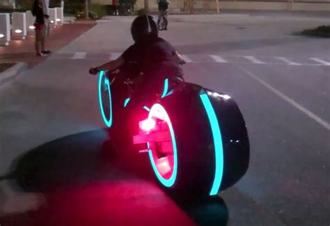 Awesome Electric Tron Lightcycle By Parker Brothers Video