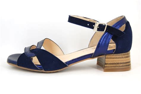 luxe sandalen lage hak blauw grote maten sandalen slippers stravers luxe schoenen