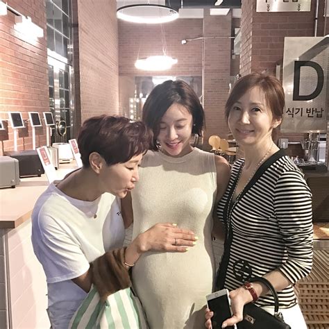 Yakında Anne Olacak Hwang Jung Eum Yeni Fotoğraflarında Mutluluk