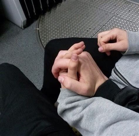 shawn mendes holding hands tumblr