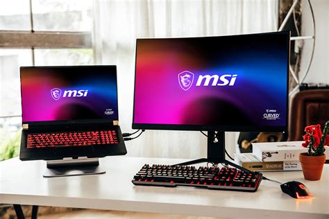 connect your laptop to multiple gaming monitors