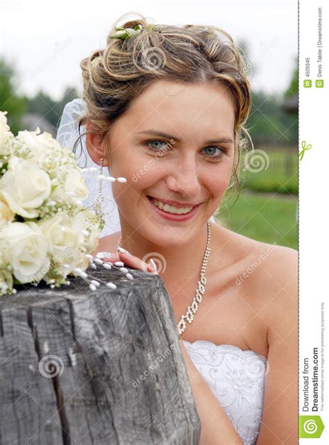 het portret van de bruid stock afbeelding image  menselijk